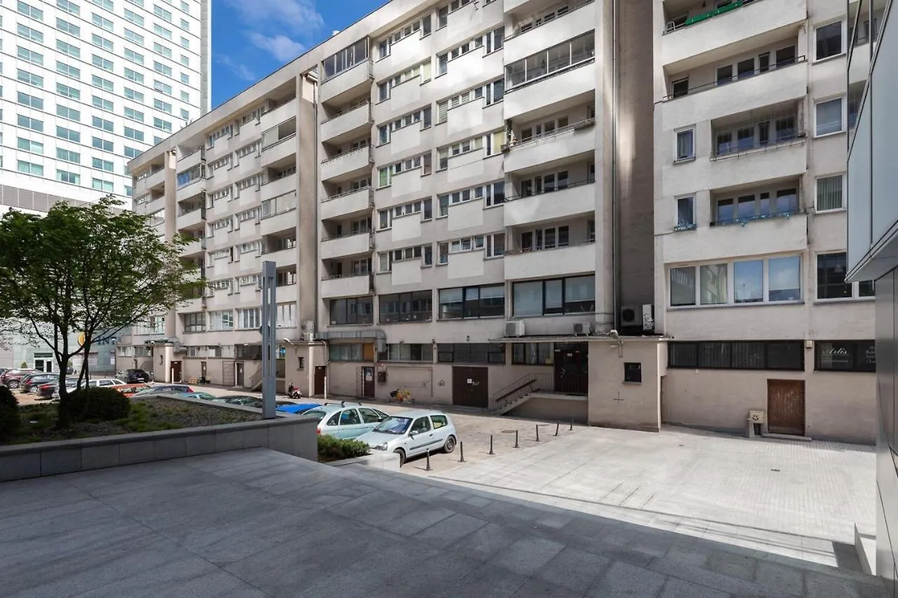 Rent Like Home - Emilii Plater 47 Warszawa